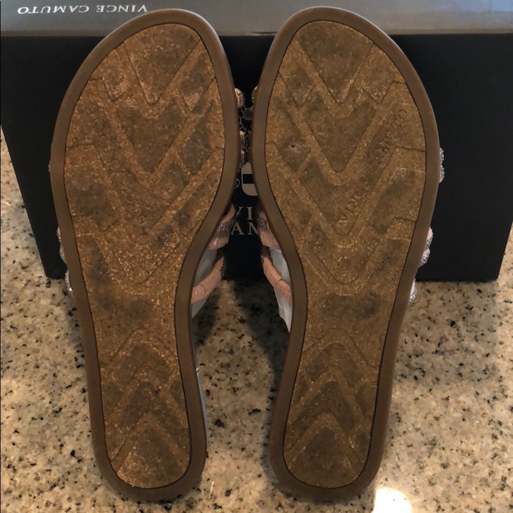 Vince Camuto Ezzina shoes - Picture 4 of 7